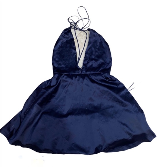 MISSGUIDED NAVY DRESS - Picture 3 of 4